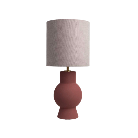 Les émaux céramiques que nous avons utilisés sur cette lampe  créer des différences d'une pièce à l'autre - des variations dans  couleur, formation et détails. À ce titre, il fait partie du le charme qu'il n'y a pas deux produits identiques.