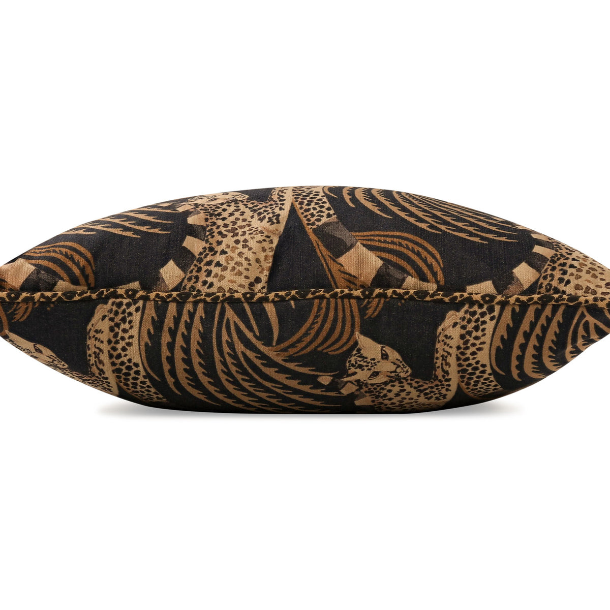 Coussin Delilah Velvet 50 × 50 cm — coloris Ancient Gold