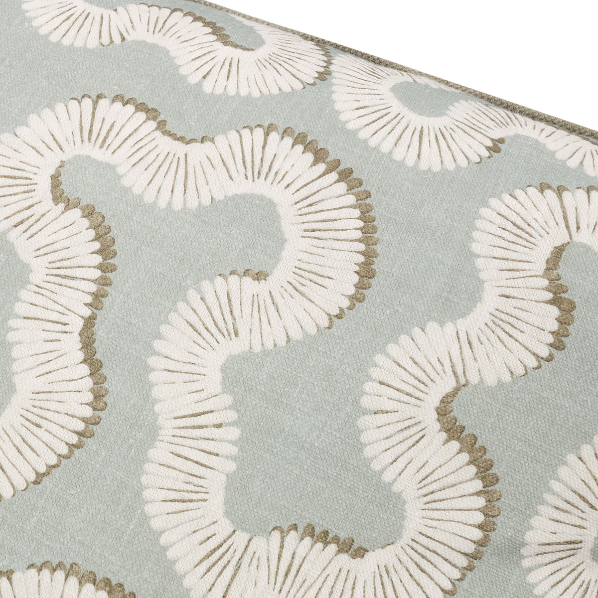 Coussin Kezia 50 × 50 cm — coloris Mineral