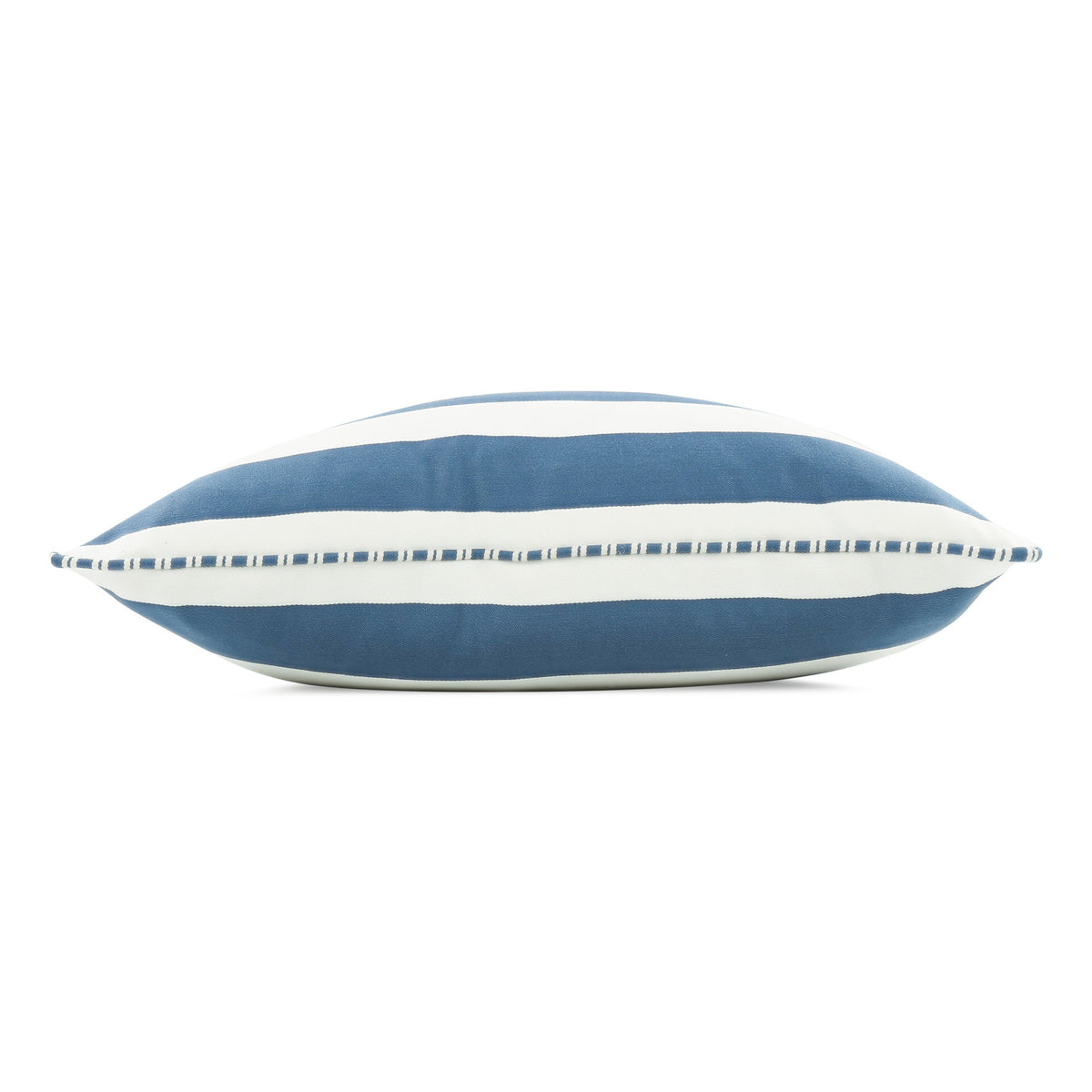 Coussin Aron 50 × 50 cm — coloris Buxton Blue