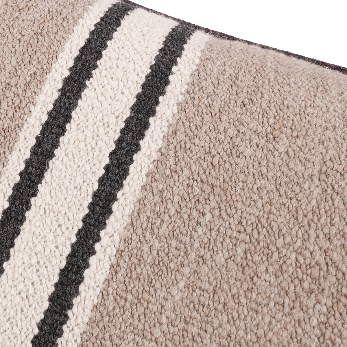 Coussin Omba 60 × 40 cm — coloris Doeskin