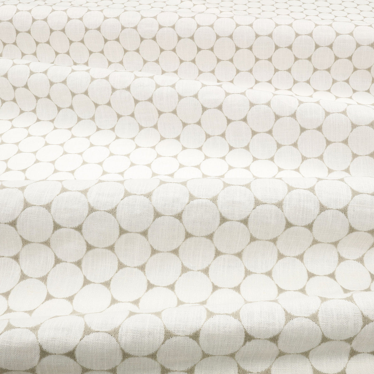 Enso Chalk / Cinder – Villa Nova