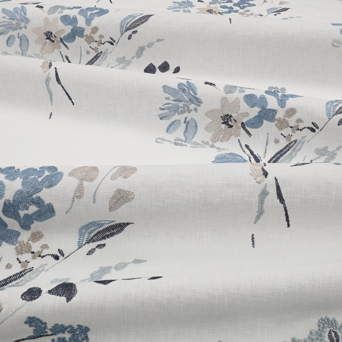 Abloom Cornflower – Villa Nova